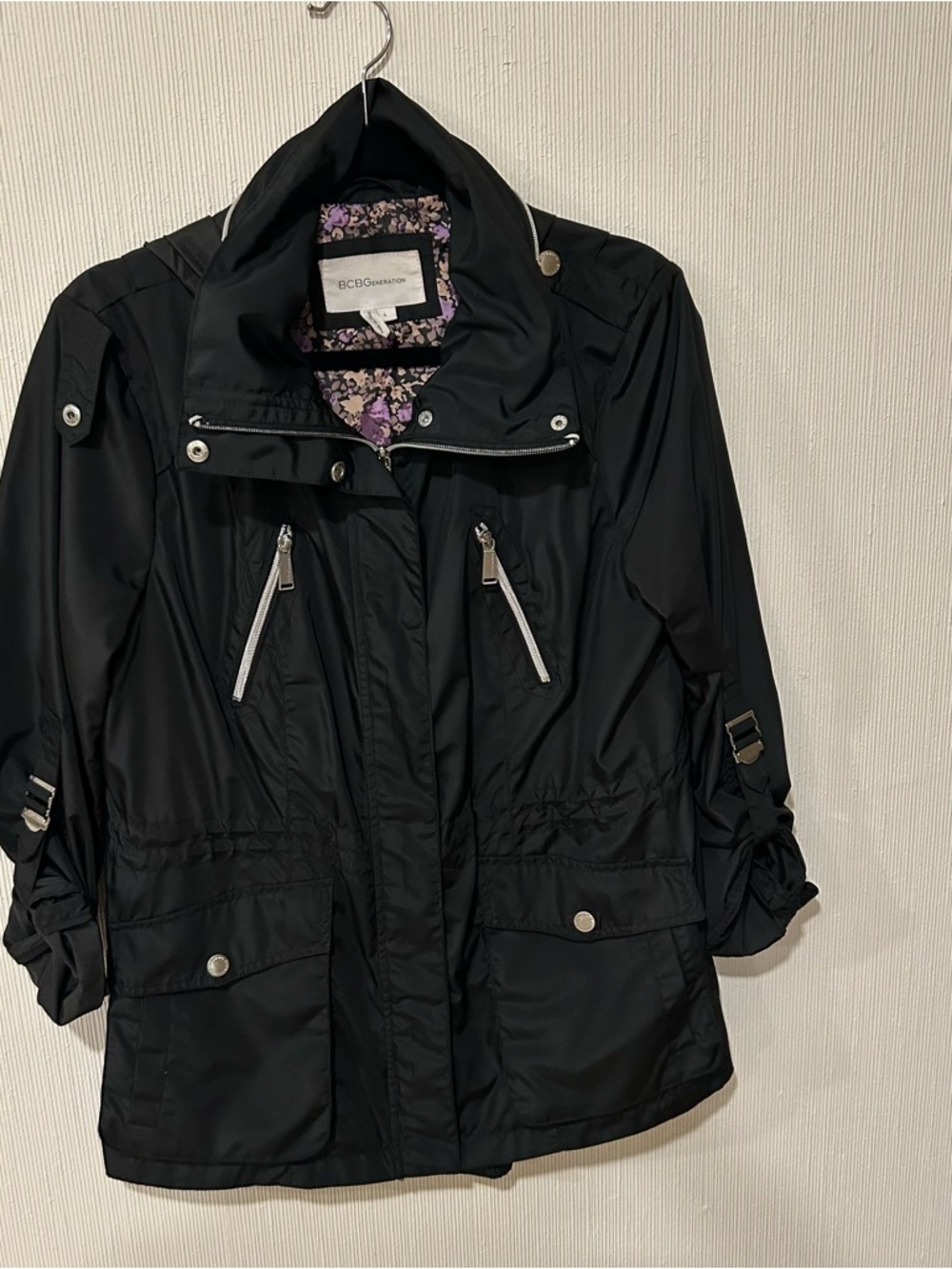 BCBG generation lightweight black rain jacket in size women’s large